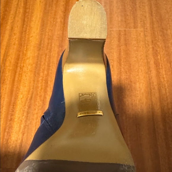 Gucci Hills Logo Bootie (Women) - Picture 9 of 9